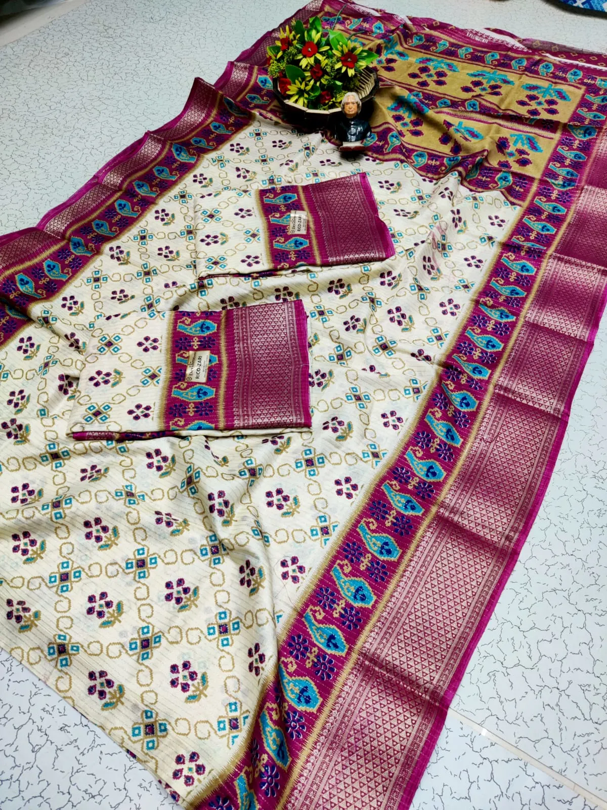 Patola Paisley Print Silver Zari Semi Silk Saree